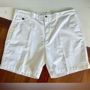 Towncraft White Flat Front Shorts Men Short Size 42W New condition